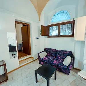 A 2 Minuti Dal Centro Storico Apartment