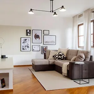 Exclusive Penthouse With 60 M2 Panoramic Terrace Apartment